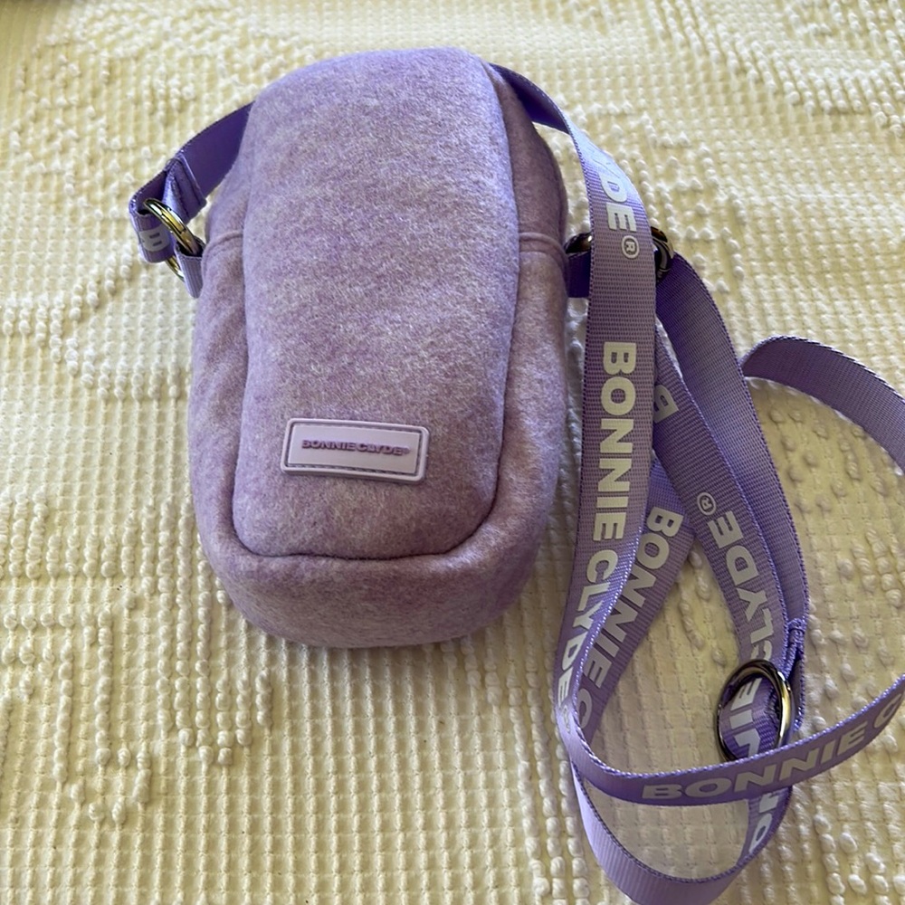 NWOT Bonnie Clyde Lilac Purple Wool Crossbody Bag Purse Zip Top